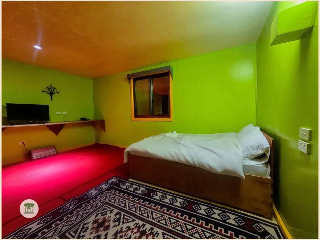 Accomodation facilities (5)